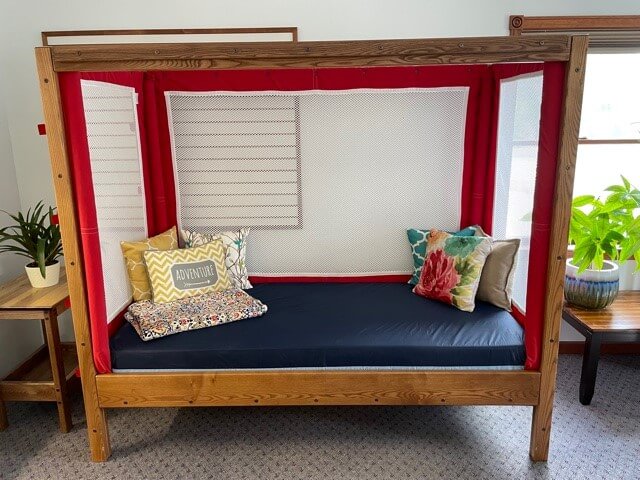 Photo displaying Independent Enclosure Panels